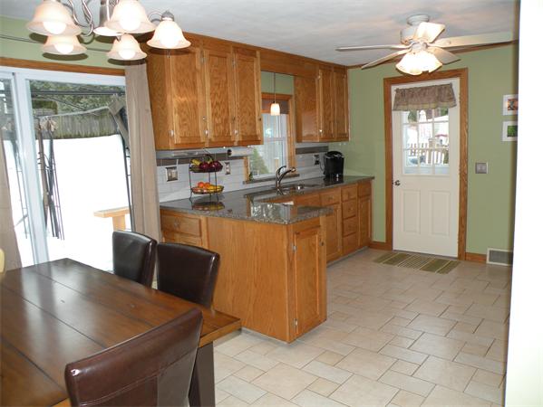 6 Springbrook Road Auburn, MA 01501 - Photo 3 of 27 Gallery Image 3
