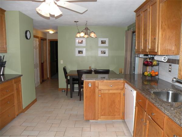 6 Springbrook Road Auburn, MA 01501 - Photo 5 of 27 Gallery Image 5