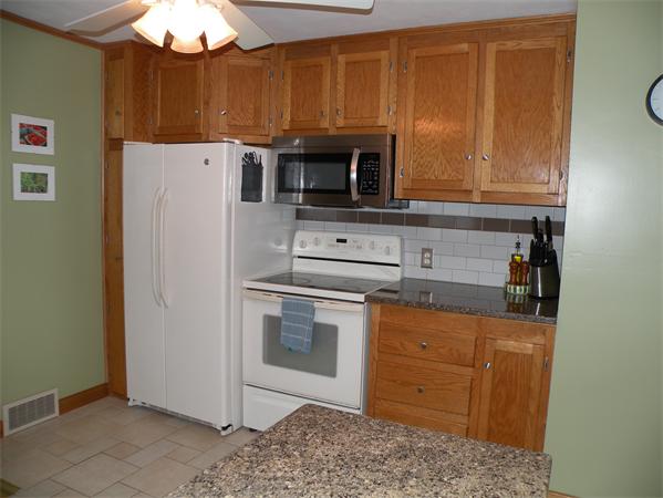 6 Springbrook Road Auburn, MA 01501 - Photo 8 of 27 Gallery Image 8