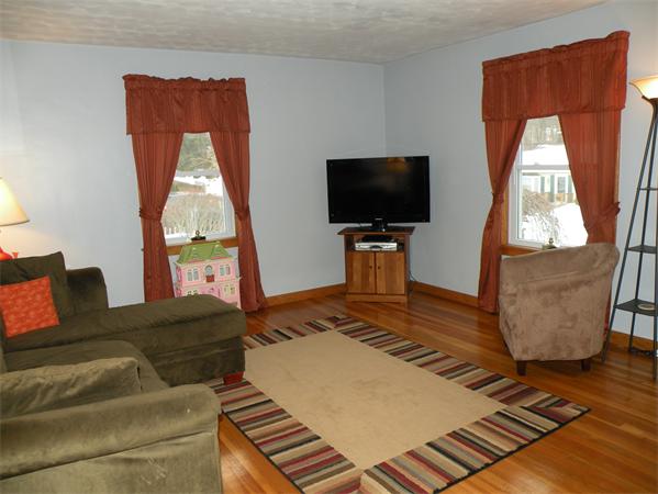 6 Springbrook Road Auburn, MA 01501 - Photo 10 of 27 Gallery Image 10