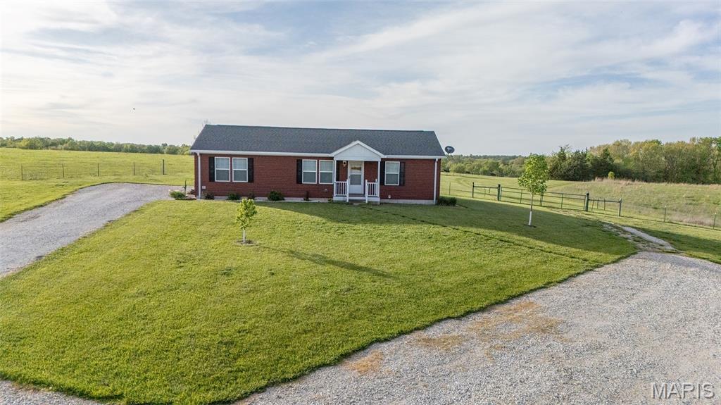 42046 Indiana Lane Perry, MO 63462 - Photo 15 of 67