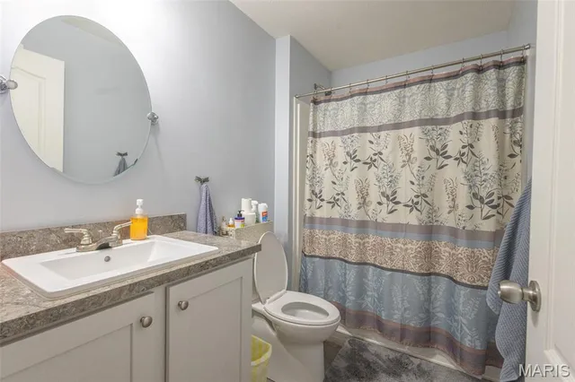 $380,000 | 42046 Indiana Lane, Perry, MO 63462