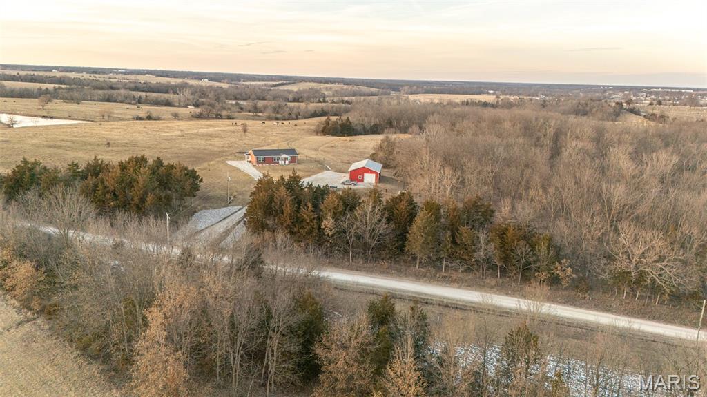 42046 Indiana Lane Perry, MO 63462 - Photo 2 of 65