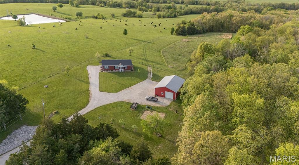 42046 Indiana Lane Perry, MO 63462 - Photo 4 of 67