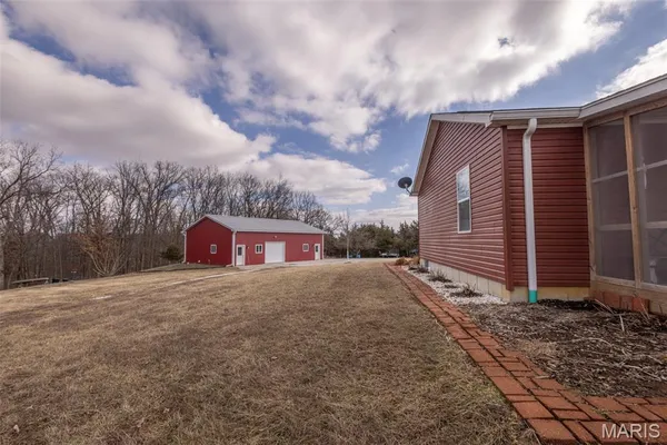 $380,000 | 42046 Indiana Lane, Perry, MO 63462