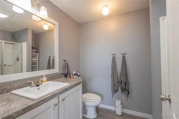 $380,000 | 42046 Indiana Lane, Perry, MO 63462