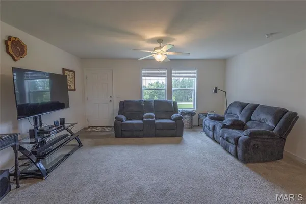 $380,000 | 42046 Indiana Lane, Perry, MO 63462