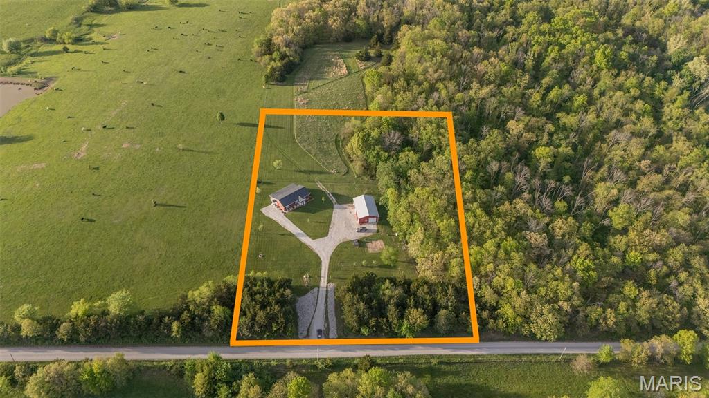 42046 Indiana Lane Perry, MO 63462 - Photo 6 of 67