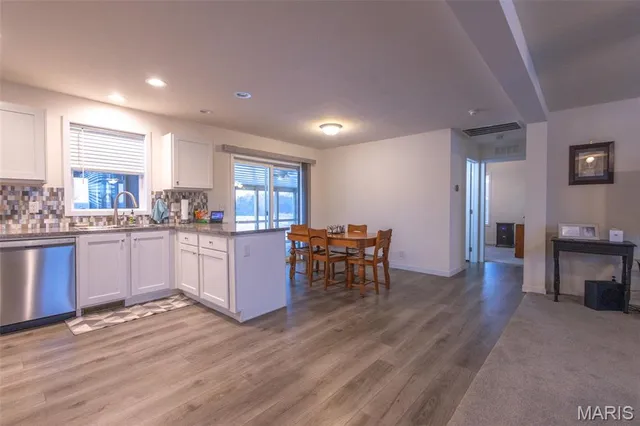 $380,000 | 42046 Indiana Lane, Perry, MO 63462