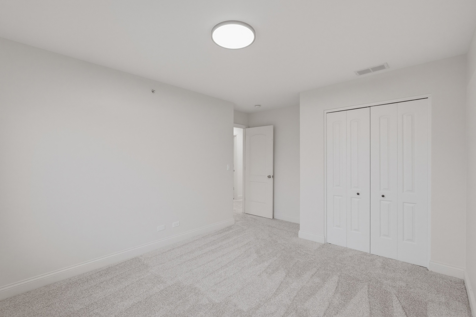 301 Nicole Way Itasca, IL 60143 - Photo 27 of 38 a view of an empty room
