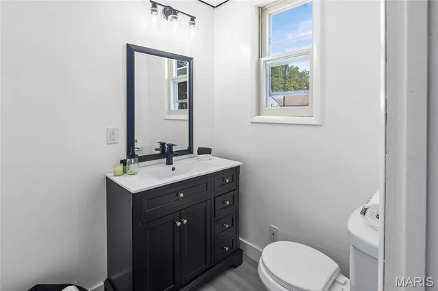 $139,000 | 928 South High Street, Belleville, IL 62220