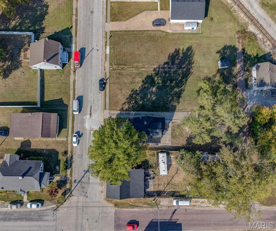 928 South High Street Belleville, IL 62220 - Photo 29 of 31