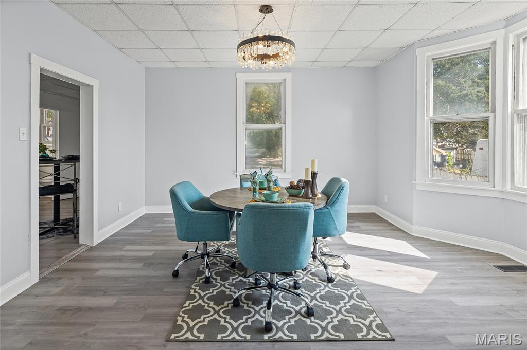 928 South High Street Belleville, IL 62220 - Photo 8 of 31