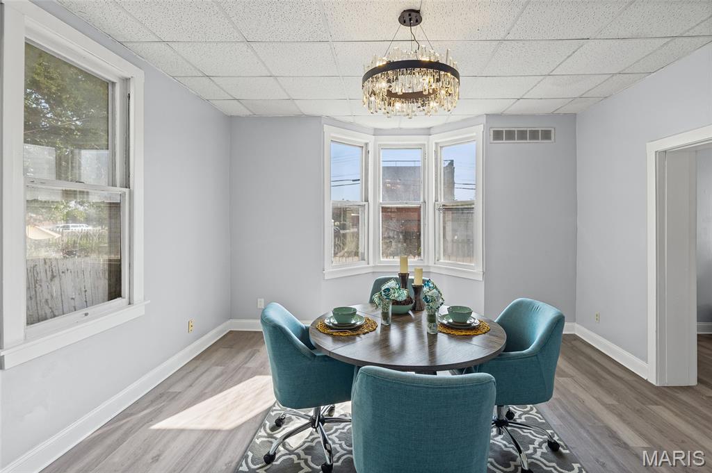 928 South High Street Belleville, IL 62220 - Photo 9 of 31