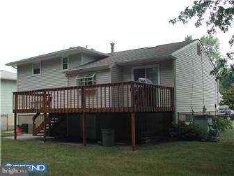 14 Overhill Road Stratford, NJ 08084 - Photo 3 of 12