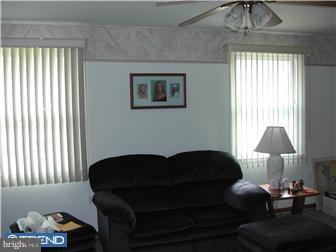 14 Overhill Road Stratford, NJ 08084 - Photo 4 of 12