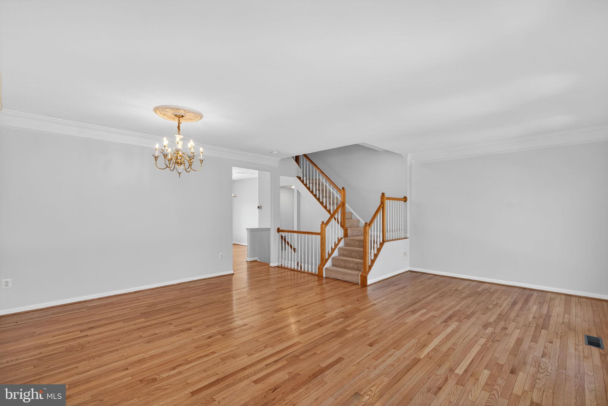 13597 Big Boulder Road Herndon, VA 20171 - Photo 7 of 41 Dining Room Area