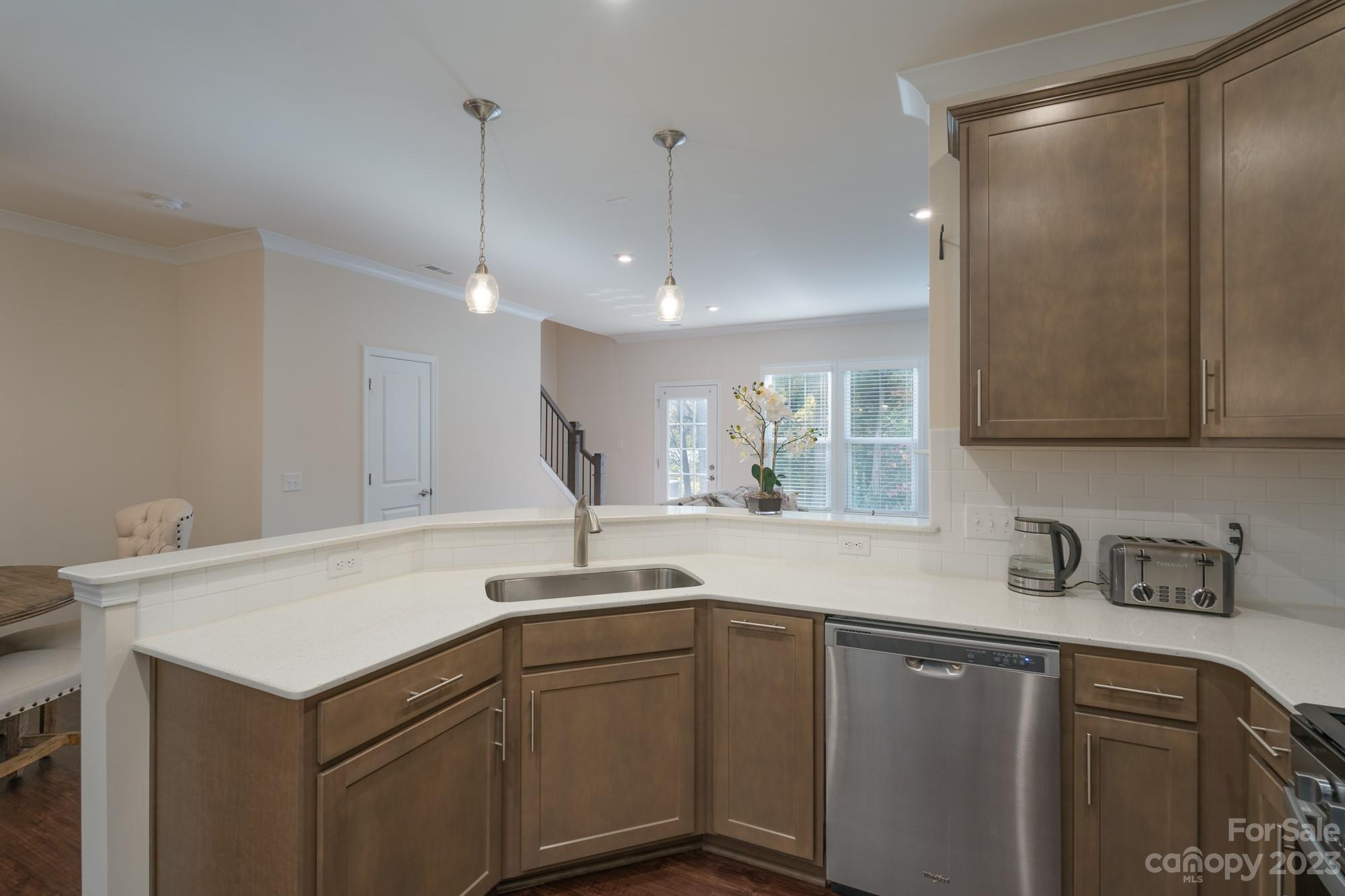 467 Hunters Dance Road Fort Mill, SC 29708 - Photo 7 of 28 a kitchen with a sink and cabinets
