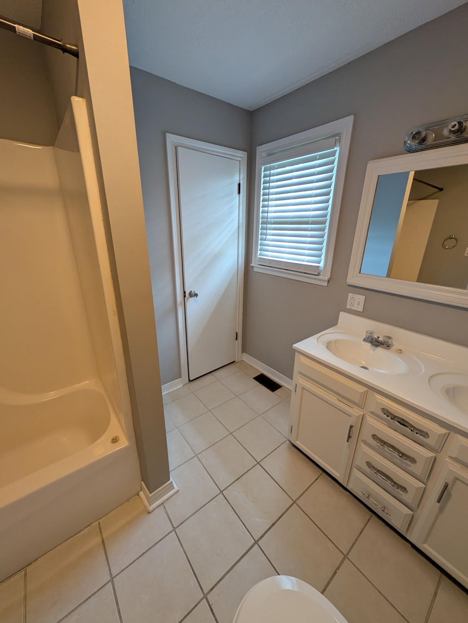 4063 Old Salem Road London, KY 40741 - Photo 33 of 38 3992