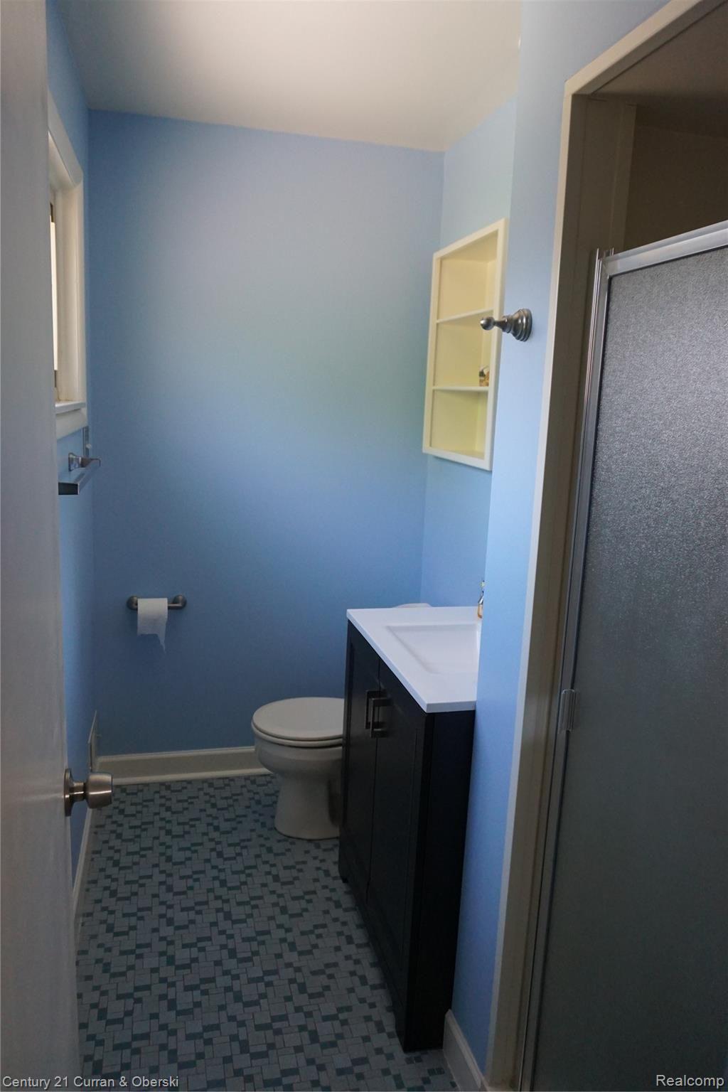 17516 Rougeway Street Livonia, MI 48152 - Photo 12 of 29 DSC00313.JPG