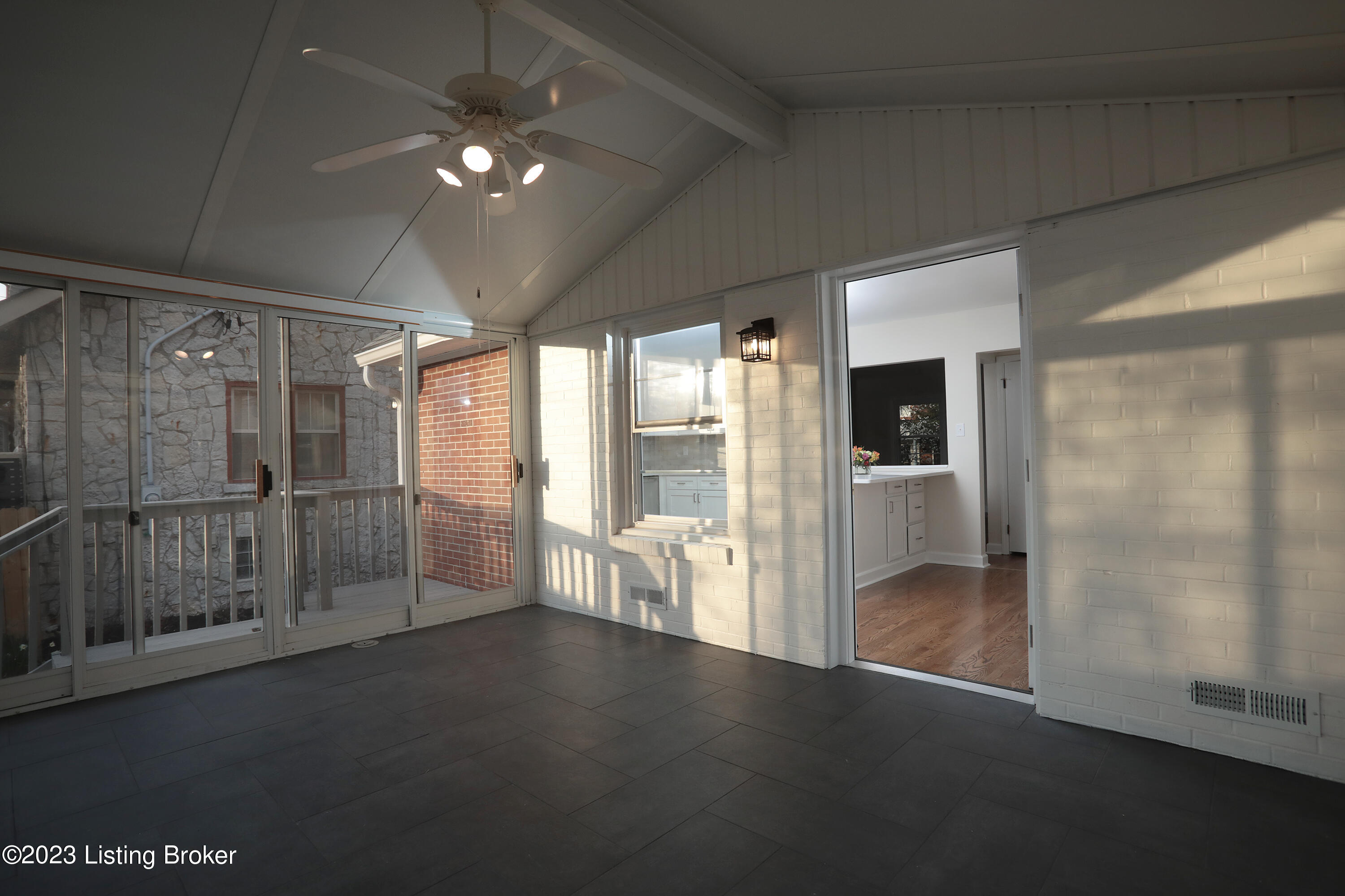 429 Fairlawn Road Louisville, KY 40207 - Photo 20 of 55 429_Fairlawn_20