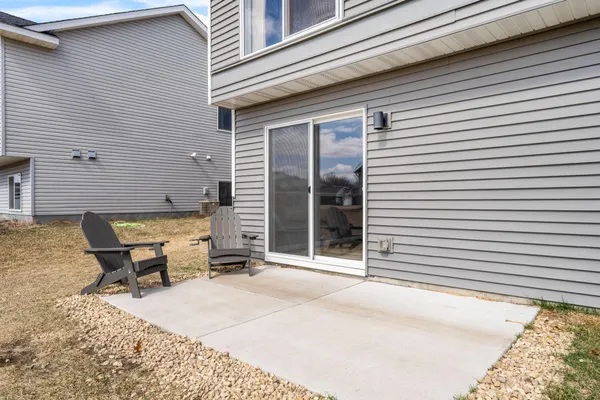 $425,000 | 423 Eagle Street Northwest, Isanti, MN 55040