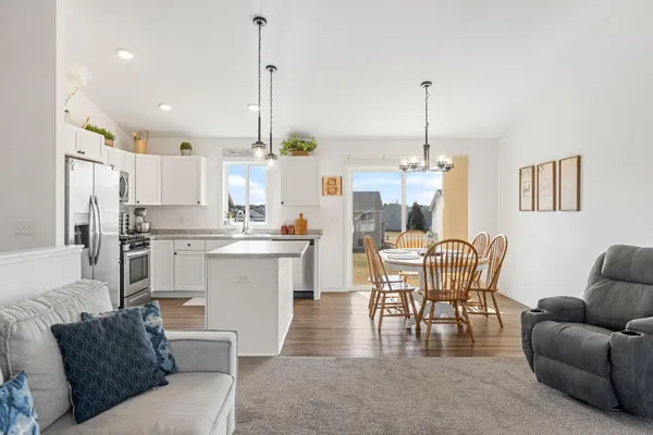 $425,000 | 423 Eagle Street Northwest, Isanti, MN 55040