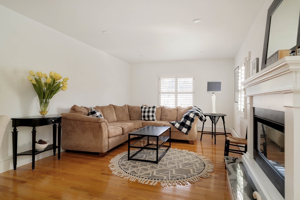 106 Elm Street Stoneham, MA 02180 - Photo 12 of 41