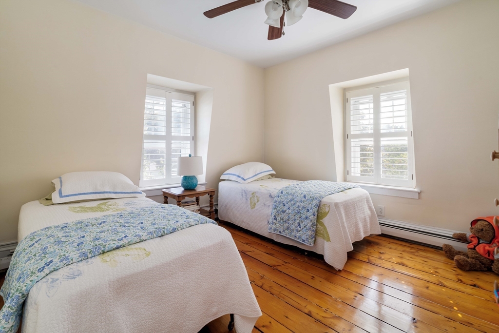 106 Elm Street Stoneham, MA 02180 - Photo 26 of 41