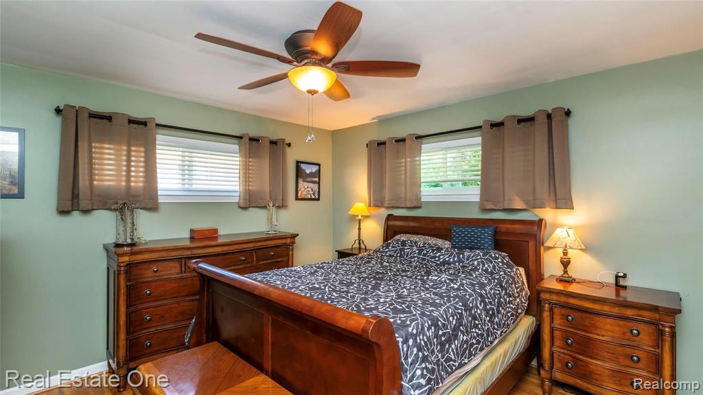 28536 Quail Hollow Road Farmington Hills, MI 48331 - Photo 17 of 48