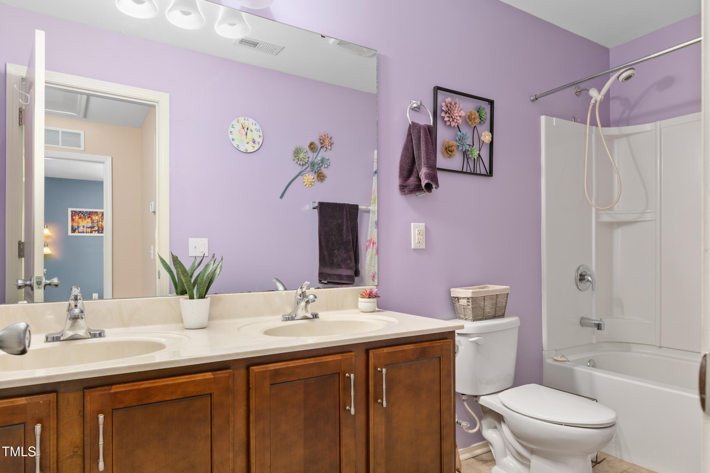 138 Daneborg Road Durham, NC 27703 - Photo 25 of 42 138 Daneborg Rd 15 DeLynda Cook