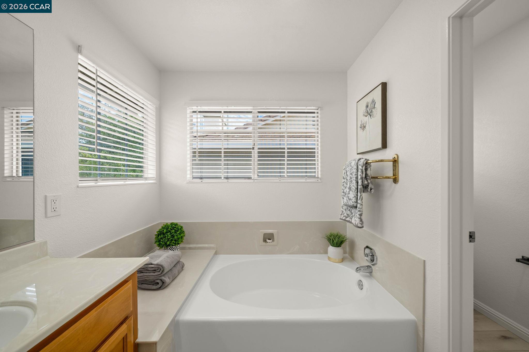 1111 Crest Ridge Lane Concord, CA 94521 - Photo 22 of 49 Gallery Image 22