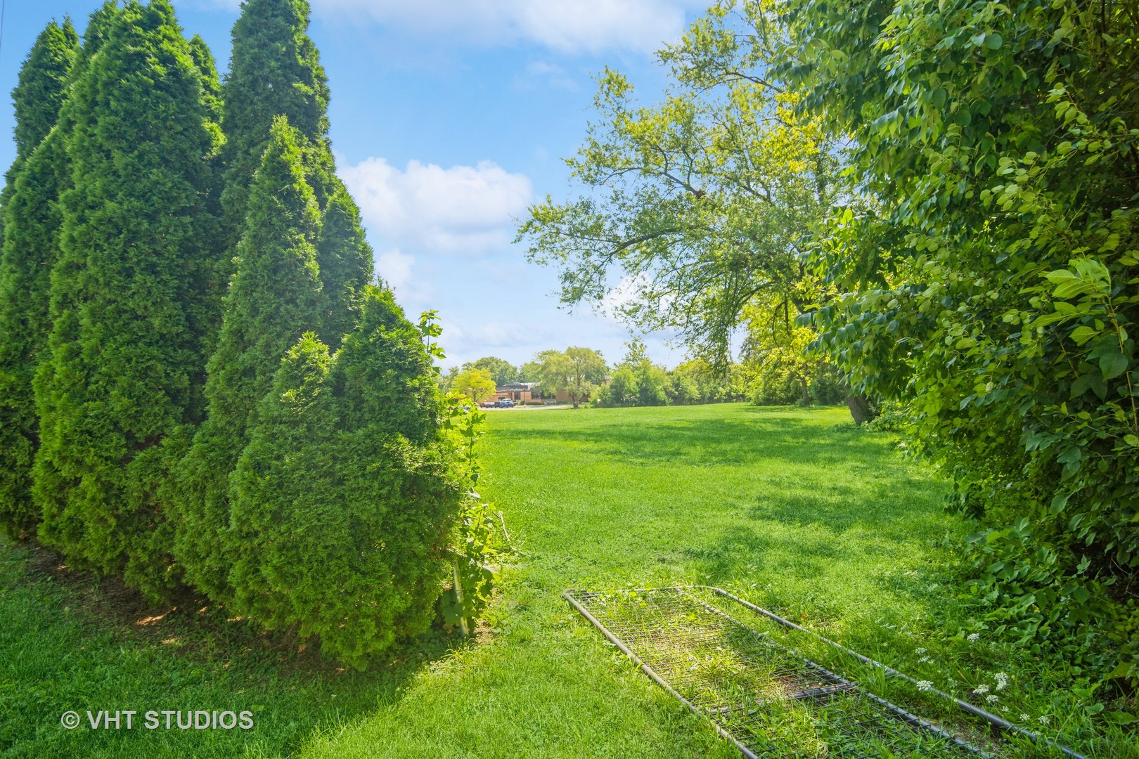 315 Johnson Street Palatine, IL 60067 - Photo 3 of 10 a view of a garden with an outdoor space