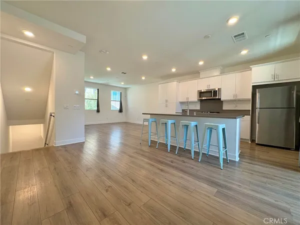 $3,300 | 2113 Crescent Moon, Upland, CA 91786