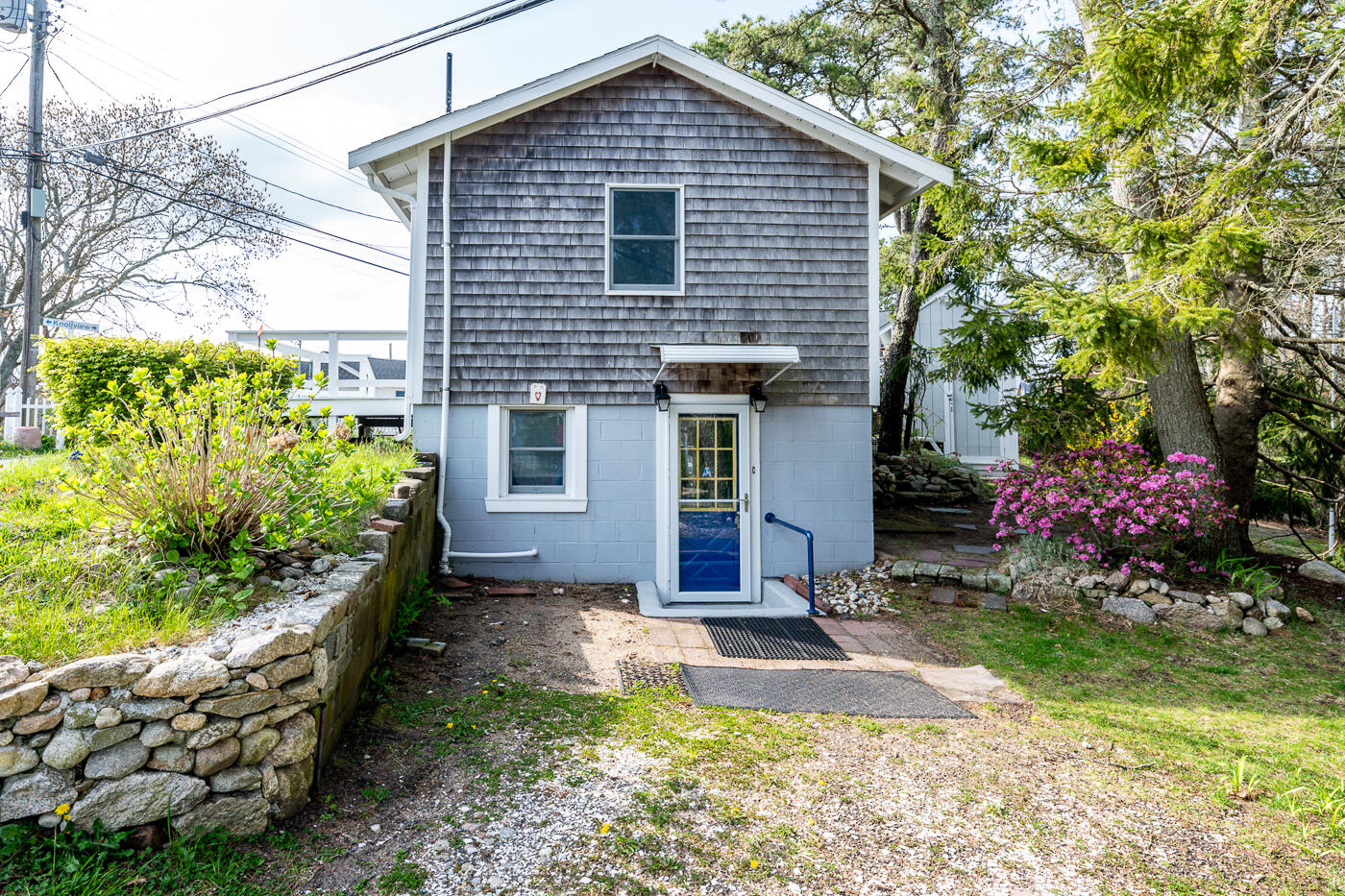 11 Windy Road, Unit H Buzzards Bay, MA 02532 - Photo 20 of 30 back1