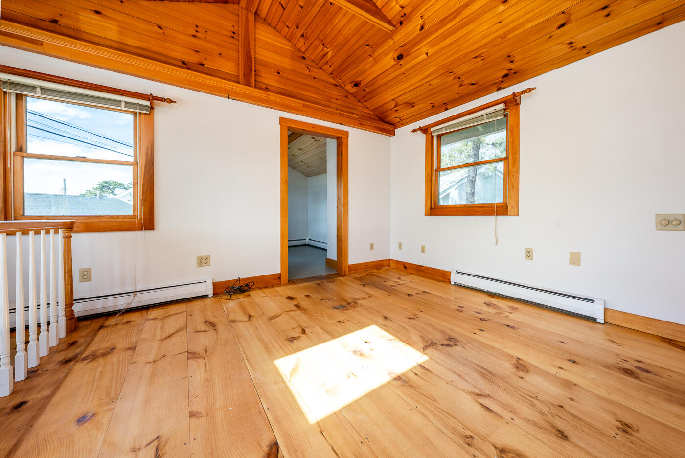 11 Windy Road, Unit H Buzzards Bay, MA 02532 - Photo 6 of 30 livroom3