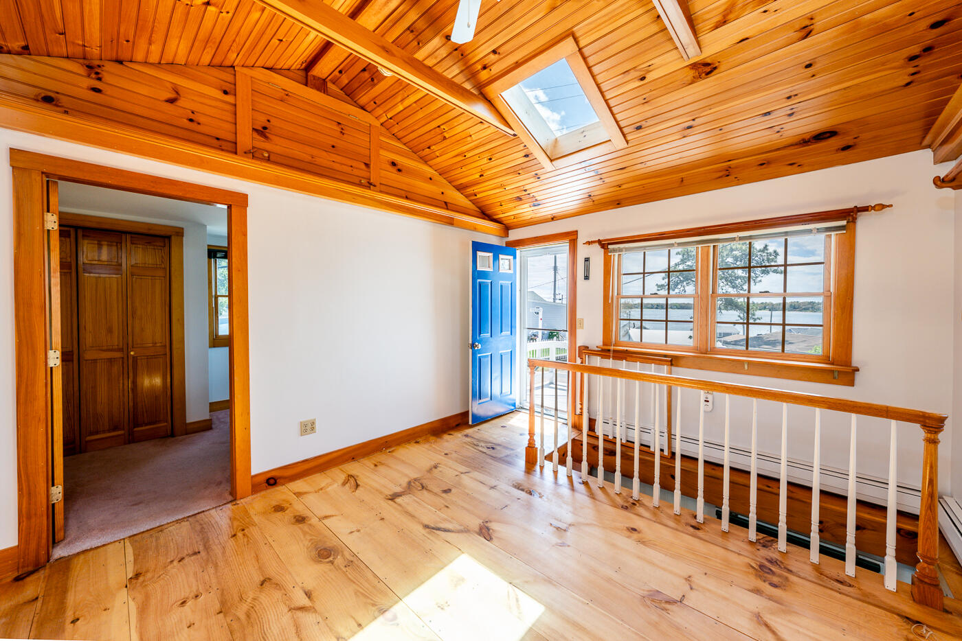11 Windy Road, Unit H Buzzards Bay, MA 02532 - Photo 7 of 30 livroom5