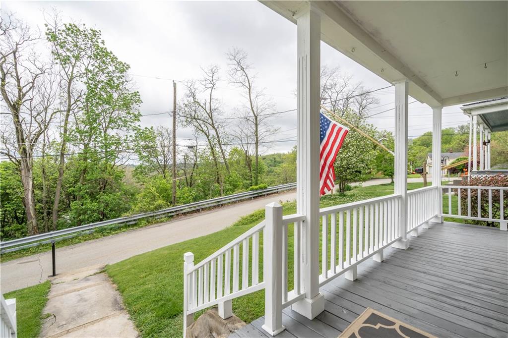 154 Oak Spring Road Canonsburg, PA 15317 - Photo 2 of 24 Gallery Image 2
