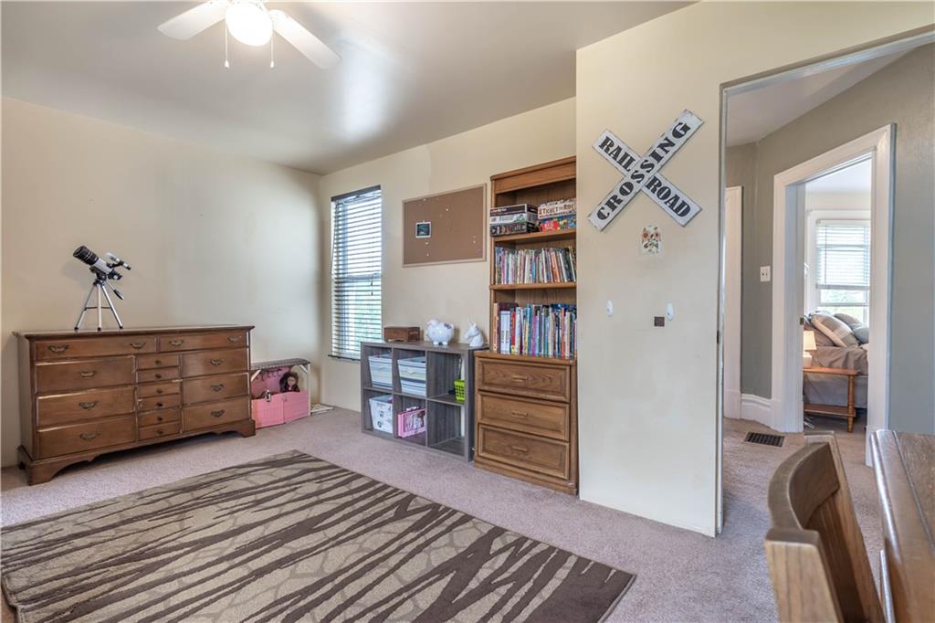 154 Oak Spring Road Canonsburg, PA 15317 - Photo 20 of 24 Gallery Image 20