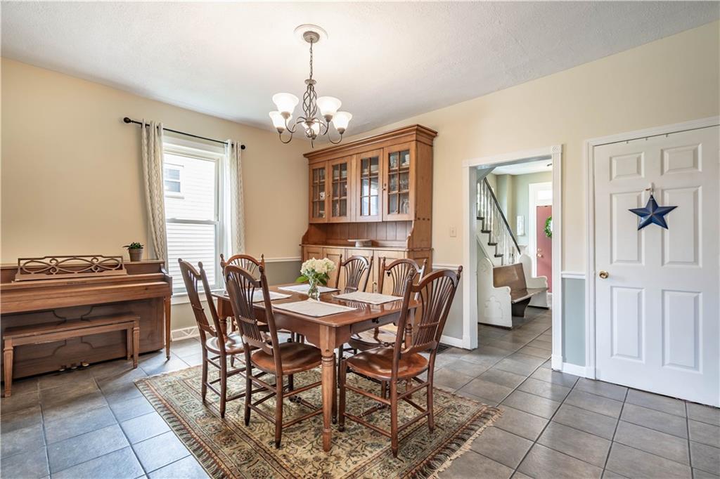154 Oak Spring Road Canonsburg, PA 15317 - Photo 8 of 24 Gallery Image 8