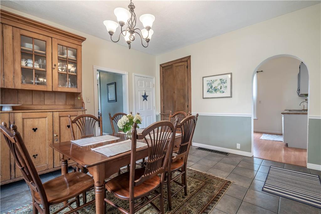 154 Oak Spring Road Canonsburg, PA 15317 - Photo 10 of 24 Gallery Image 10