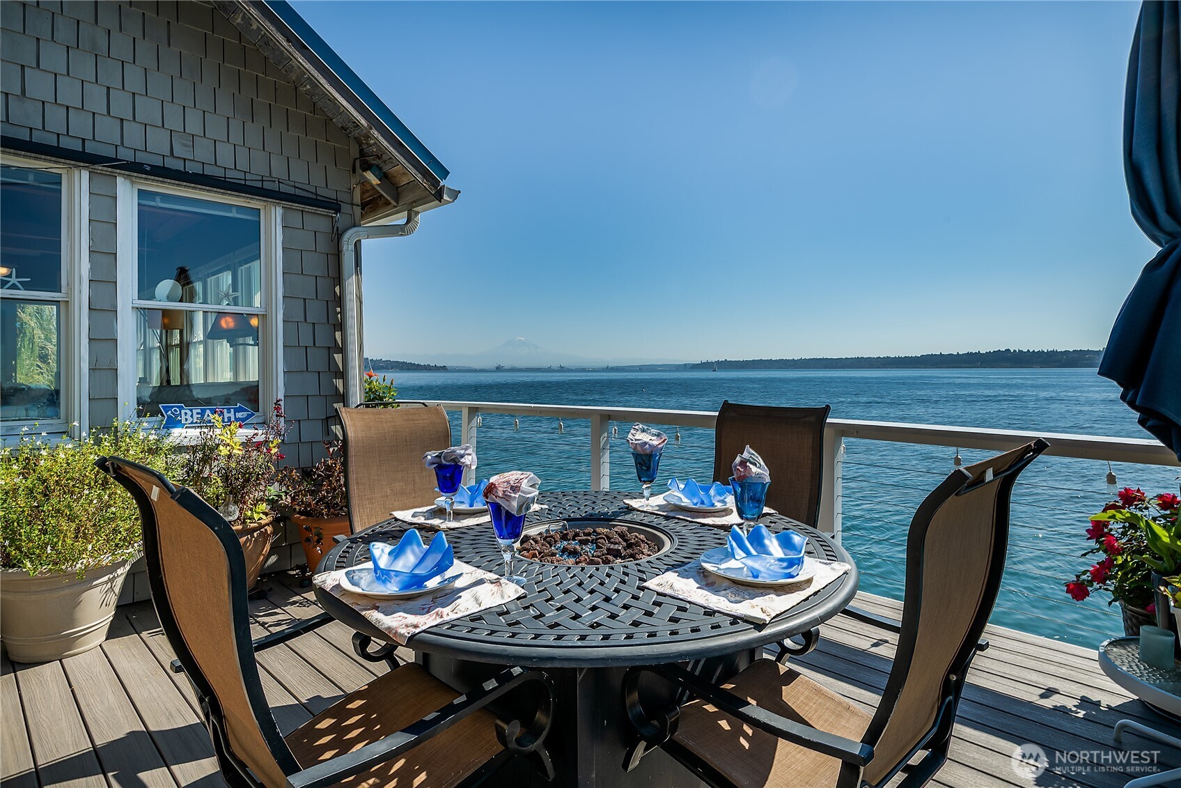 13037 Southwest Bachelor Road Vashon, WA 98070 - Photo 14 of 30 Gallery Image 14