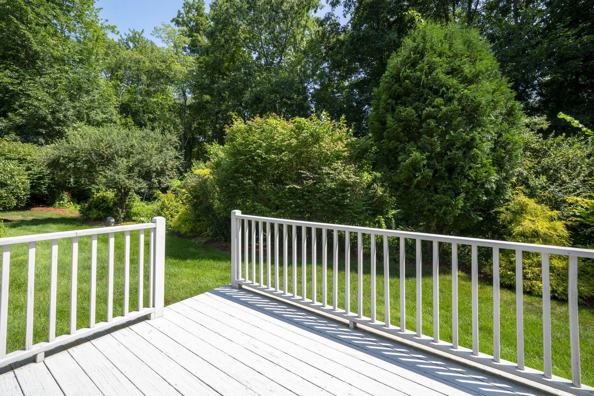 184 Nashua Road Bedford, NH 03110 - Photo 4 of 38 Gallery Image 4
