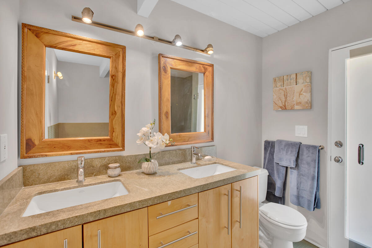 959 Cheltenham Road Santa Barbara, CA 93105 - Photo 34 of 48 Hallway Bathroom