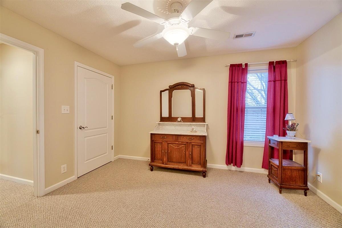 12805 Clear Ridge Road Knoxville, TN 37922 - Photo 31 of 40 31