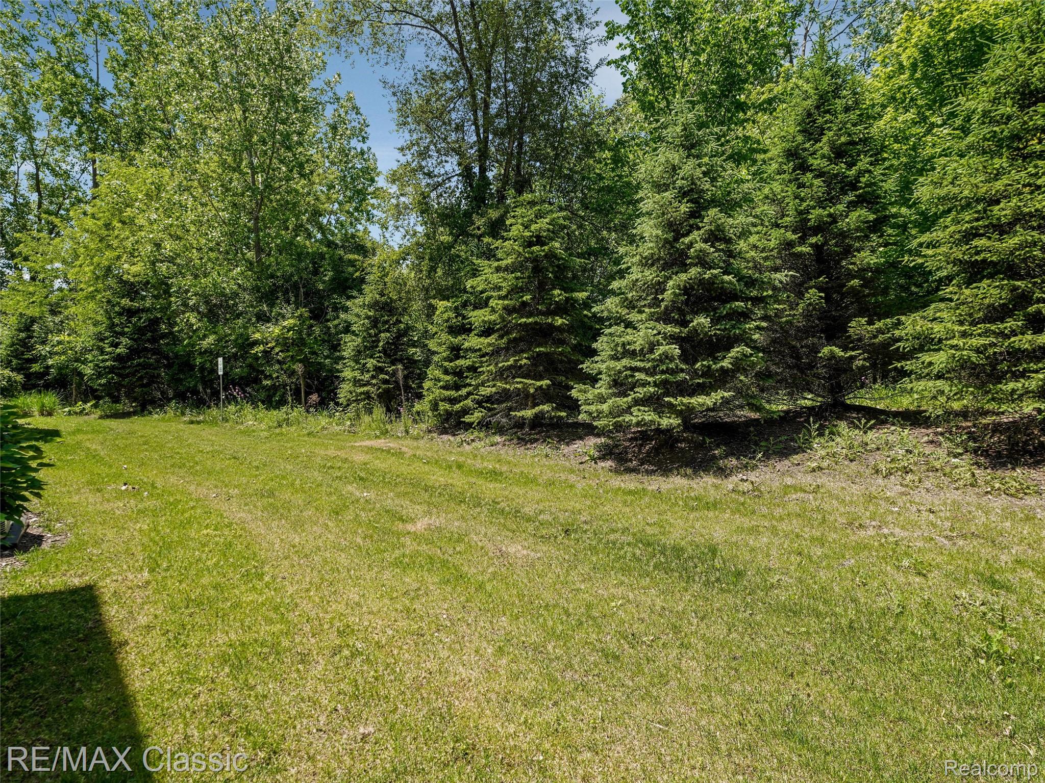 24869 Ivy Road Novi, MI 48375 - Photo 29 of 31 Private Backyard
