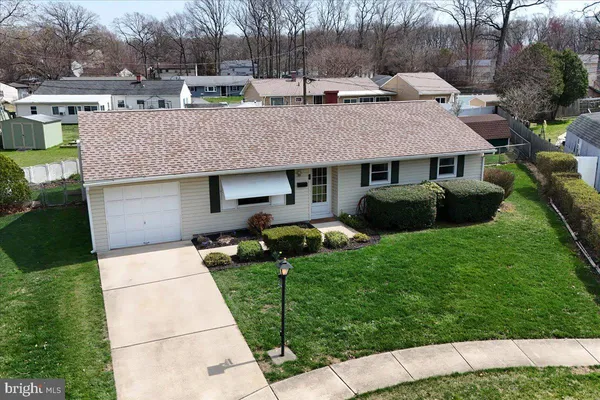 $325,000 | 1 Linda Circle, Newark, DE 19713