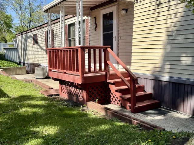 $38,000 | 6801 South La Grange Road, Unit D16, Hodgkins, IL 60525