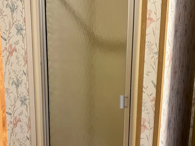 $38,000 | 6801 South La Grange Road, Unit D16, Hodgkins, IL 60525