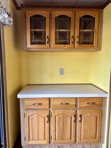 $38,000 | 6801 South La Grange Road, Unit D16, Hodgkins, IL 60525